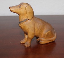 Schön geschnitzter alter