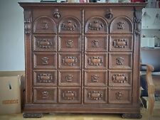 Antiker Holzschrank /