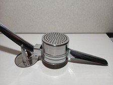 Kartoffelpresse Spätzlepresse Nudelpresse Gemüsepresse aus EDELSTAHL Presse14061