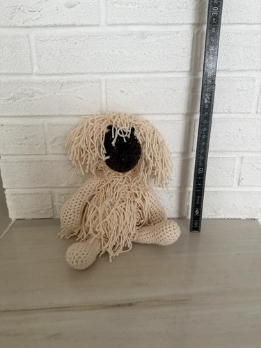 Gehäkelte figur hund pekinese - gehäkelte,
