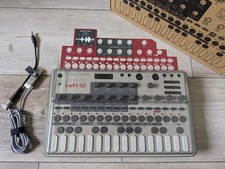 Sonicware Liven Lofi-12 + Decksaver + USB Powerchord (Sampler & Groovebox)
