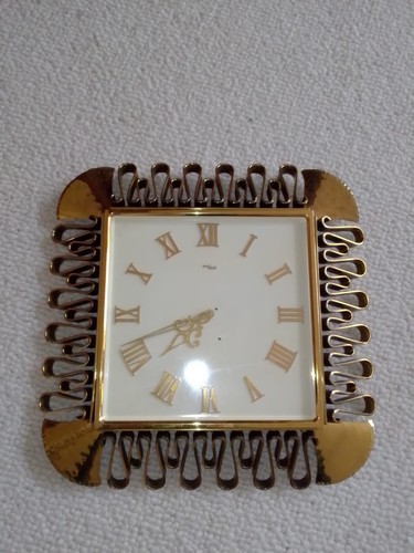 Alte wanduhr aus - aus, iger