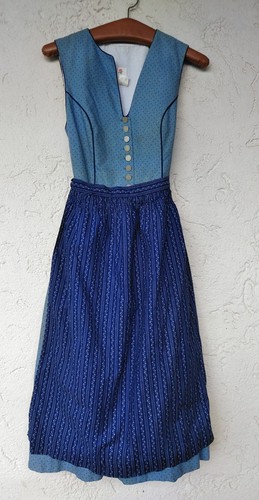 Traditionelles dirndl blau - traditionelles,