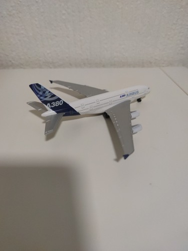 Airbus a380 werksbemalung - a380,