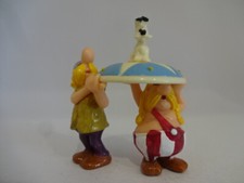 Ferrero 2000 / Asterix und die Römer " Idefix auf Schild mit Träger