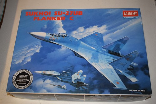 Academy 2140 sukhoi 27ub - academy,