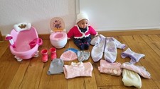 Baby Born Klo + Badewanne Puppe mit Kleidungsstücke
