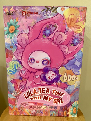 Liila tea time with girl - time,
