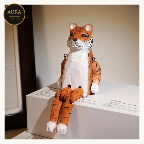 Tiger aus holz lange - lange, beine