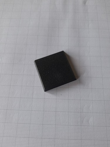10x 30x30mm base eckig - base,