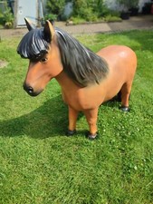 Pony braun Pferd lebensgroß