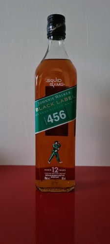 Johnnie walker black - johnnie, label