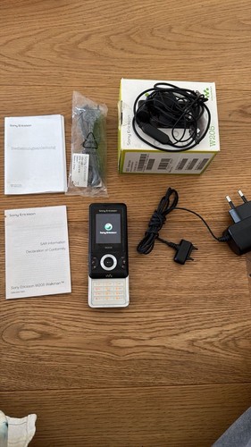 Sony ericsson w205 - sony,