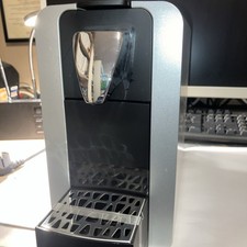 Kapselmaschine Cremosso Dolce Gusto Schwarz/Silber NEU Nur 1x Benutzt Ohne OVP