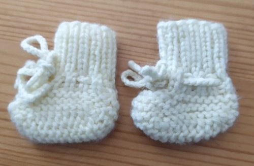 Puppensocken gestrickt