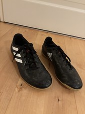 Adidas Hallenschuhe Fußballschuhe Gr. 41 1/3 Neuwertig