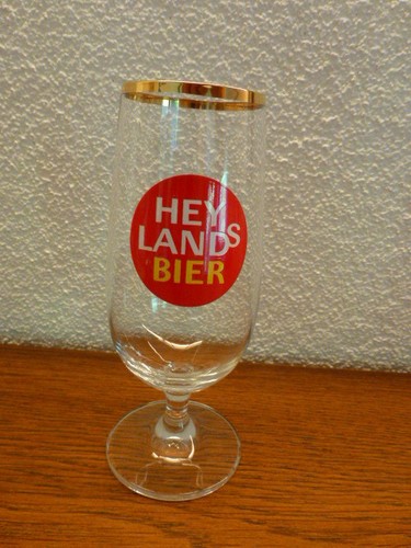 Altes bierglas mit goldrand - altes,