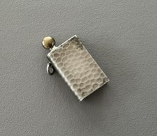 Art Deco silberfarbener