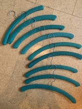 9 Holzkleiderbügel grün umhäkelt Vintage DIY Wolle HANDARBEIT shabby Granny