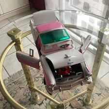 Ford Fairlane Crown Victoria  "1955"  (rosa/weiß) Modell 1:18 ohne Verpackung