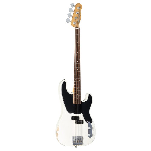 Fender mike dirnt road - mike,