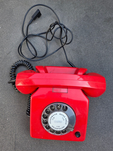 Rotes ddr telefon alpha veb - rotes,