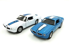 Welly 21632 - 1972 Pontiac Firebird TRANS AM weiß / blau Modellauto + NEU