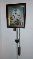 Antike, kleinformatige Rahmenuhr a.d. Schwarzwald "Kirche" Uhr mit Glockenschlag