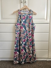 Farbenfrohes H&M-Kleid mit