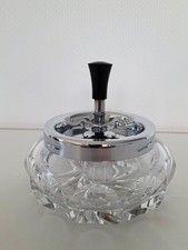 Kristallaschenbecher drehbar
