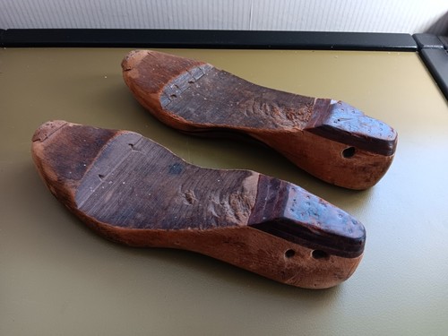 Paar uralte schuhleisten - 1,