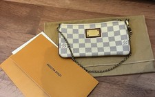 Louis Vuitton Pochette Milla