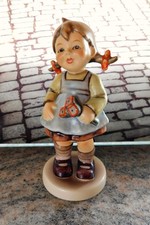 Hummel Figur  " Blumenmadl "