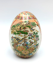 Satsuma Style Keramik Ei Chinesisch Japanisch Handbemalt  H. ca. 10 cm, 157 G