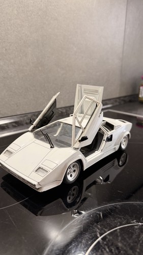 Maisto lamborghini countach - maisto,