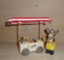 Elch Eisverkäufer mit