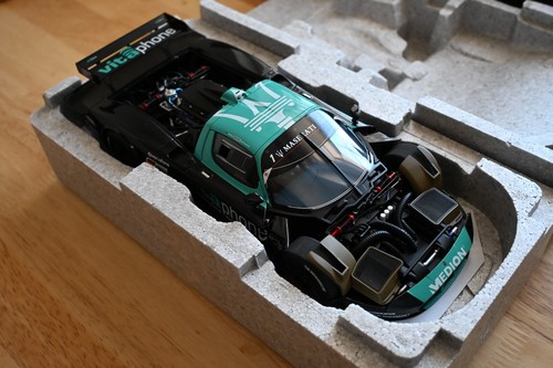 Autoart maserati mc12 18 - autoart, 1:18
