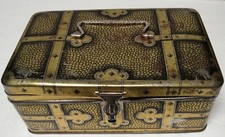 Blechdose voll mit Brosche Nadeln basteln Herstellung 2 gr.  ca. 60/70er Jahre