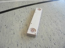 Kastenschwelle aus Massivholz für kleinen Sprungkasten