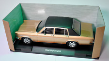 MCG 18335 Opel Diplomat B Dunkelbeige Metallic Matt Schwarz 1972 Modellauto 1:18