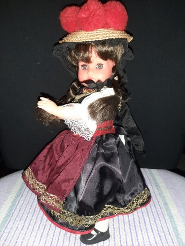 Vintage gilde porzellanpuppe - gilde,