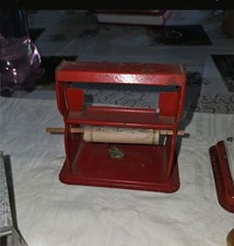 Alter Papierabroller