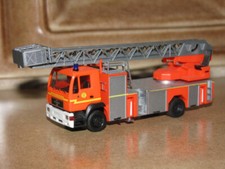 Herpa 045407 FW MAN M2000L DLK Drehleiter Feuerwehr Hamburg