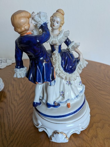 Porzellanfigur tanzendes paar - porzellanfigur,