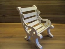 Puppenstuhl in weiß