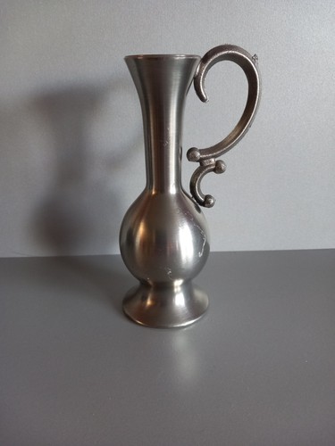 Kleine zinn krug vase - vase, mit