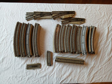 Märklin H0 M-Gleis Schienen und Weichen Konvolut (4 x Weiche, 87 x Schienen)