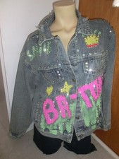Jeansjacke mit Strasssteine