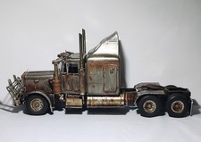 Peterbilt 359 US Zugmaschine realistisch patiniert und gealtert Umbau 1:24