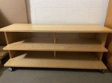 IKEA Benno TV Regal Buche funiert mit 2 Regalböden